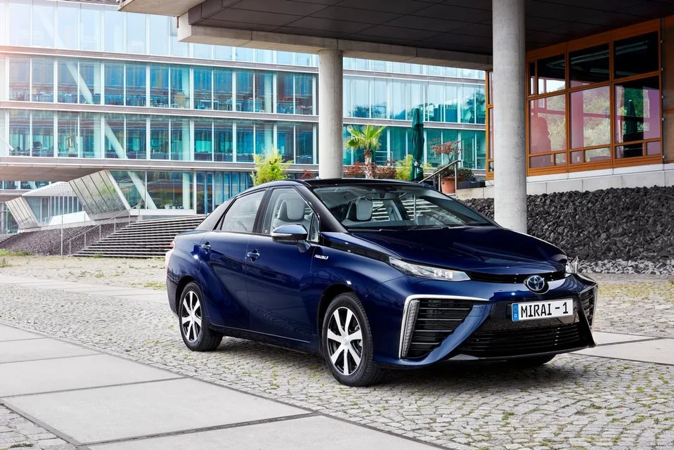 Mirai 1 generation
