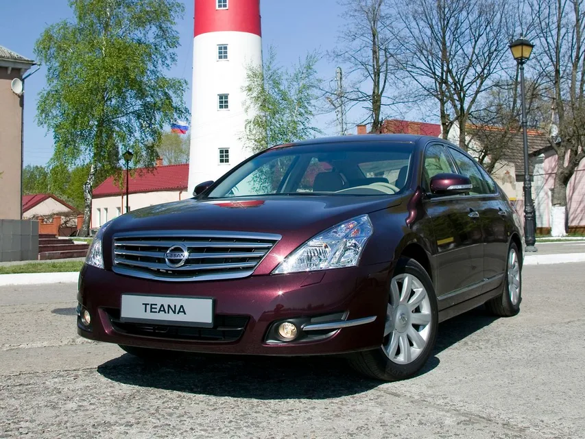 Teana 2 generation