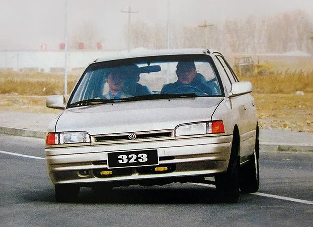 Mazda 323 Lantis, generation photo