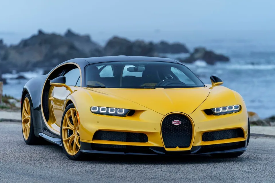 Bugatti Chiron, generation photo