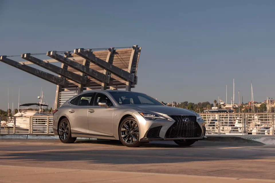 LS 5 generation, restyling
