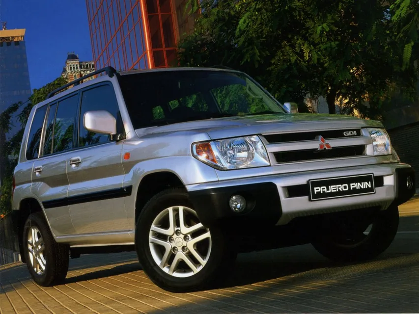 Pajero Pinin 1 generation