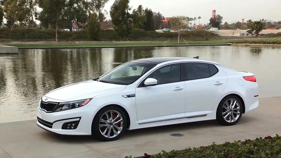 Optima 3 generation, restyling