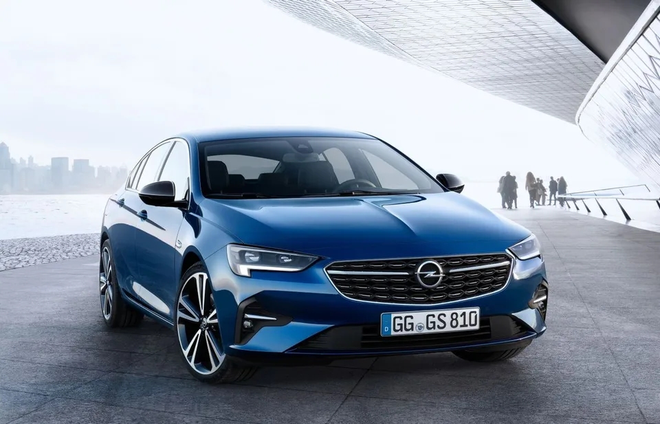 Opel Insignia, generation photo