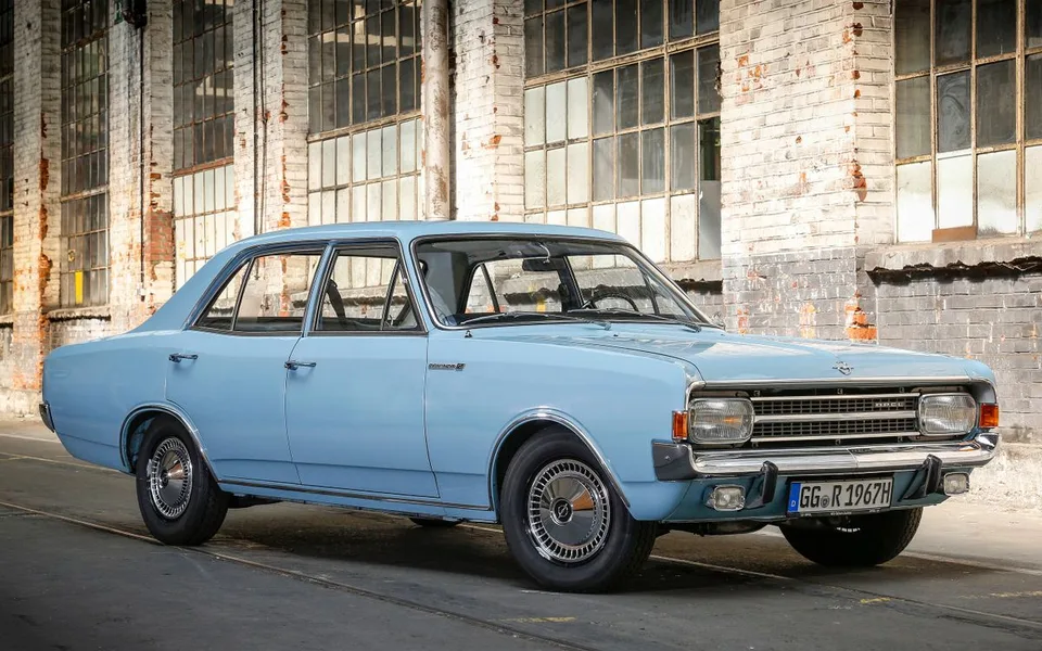 Opel Rekord, generation photo