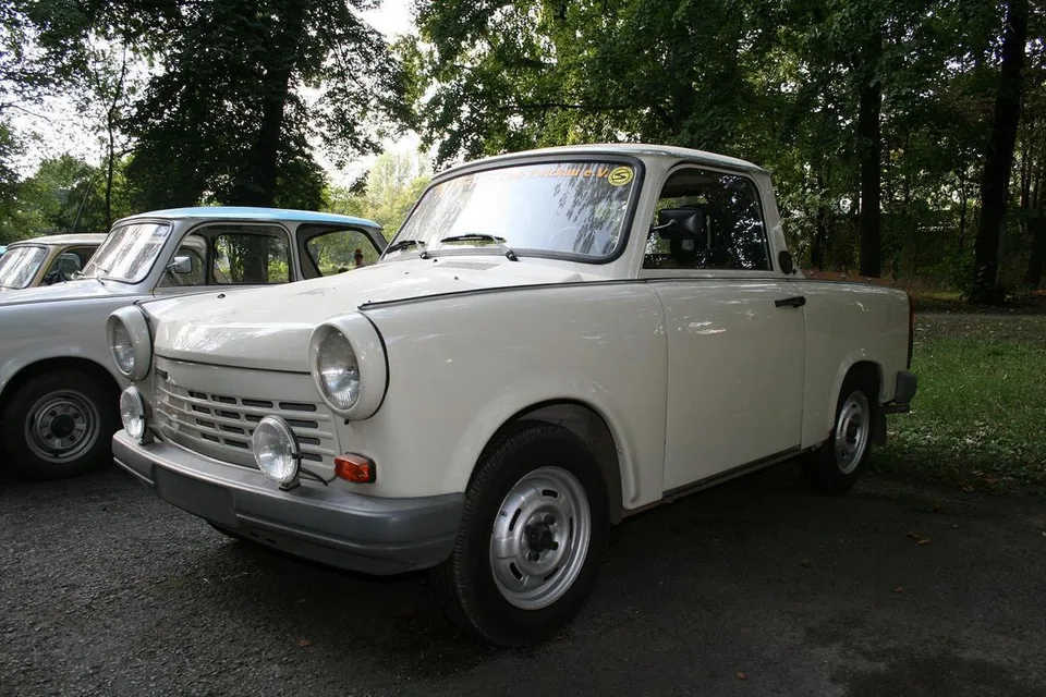 Trabant 11, generation photo