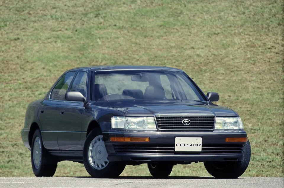 Toyota Celsior, generation photo