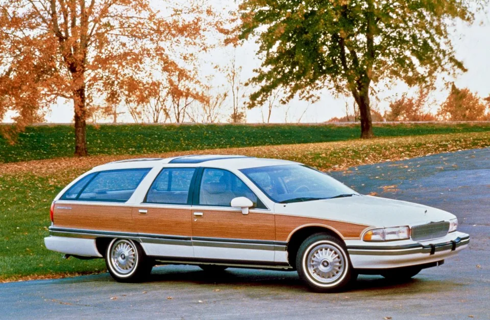 Buick Roadmaster, generation photo