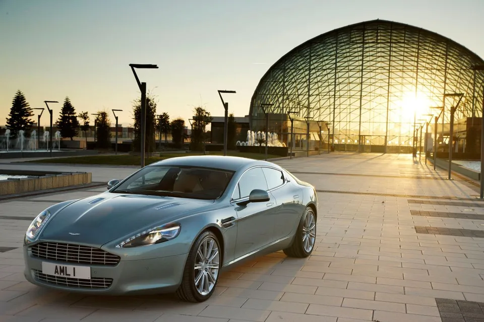 Aston Martin Rapide, generation photo