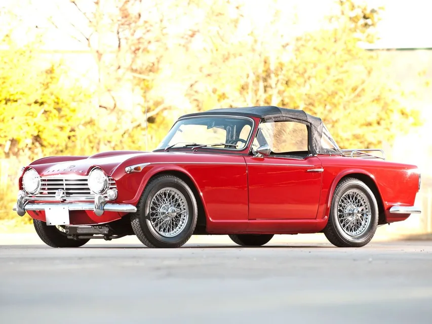 TR4 1 generation, restyling
