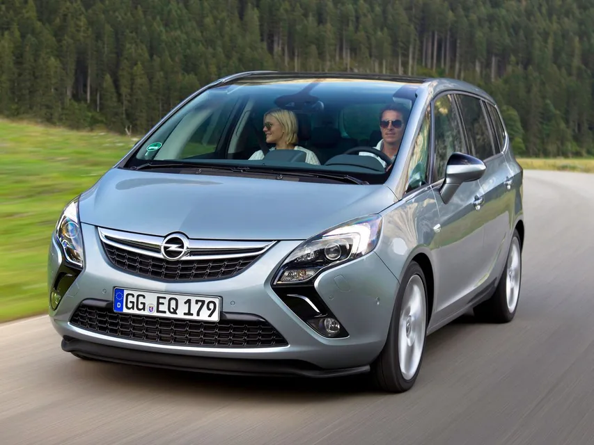 Opel Zafira, generation photo