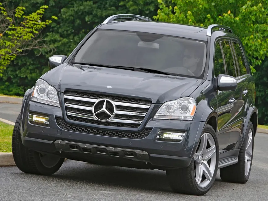 GL-Class 1 generation, restyling