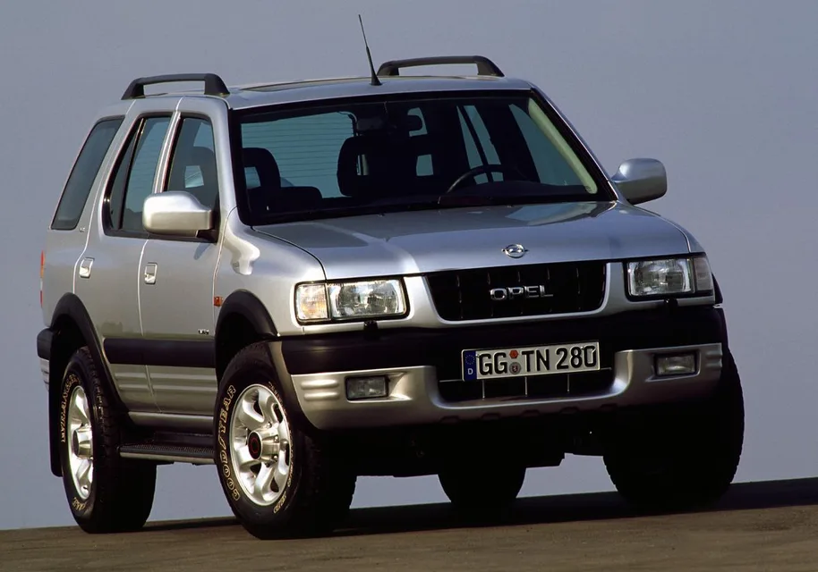 Opel Frontera, generation photo