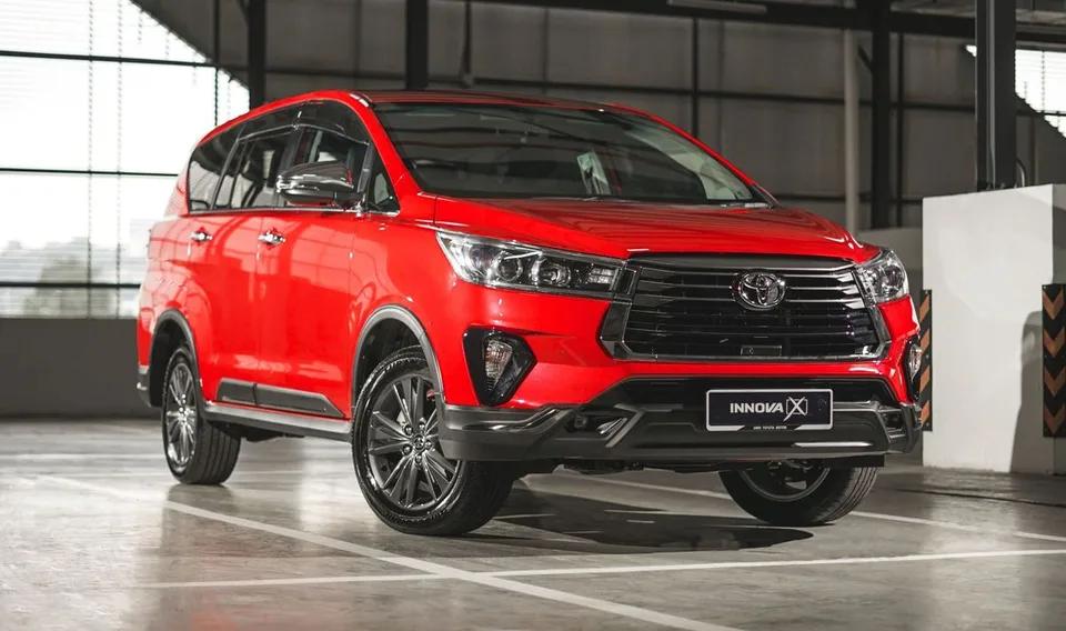 Toyota Innova, generation photo