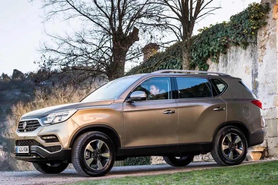 SsangYong Rexton, generation photo