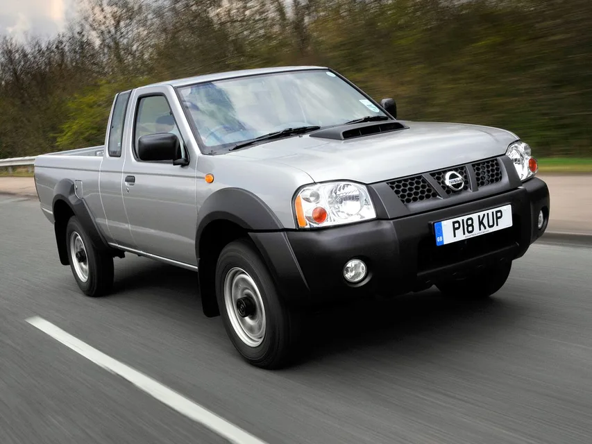 Nissan NP300, generation photo