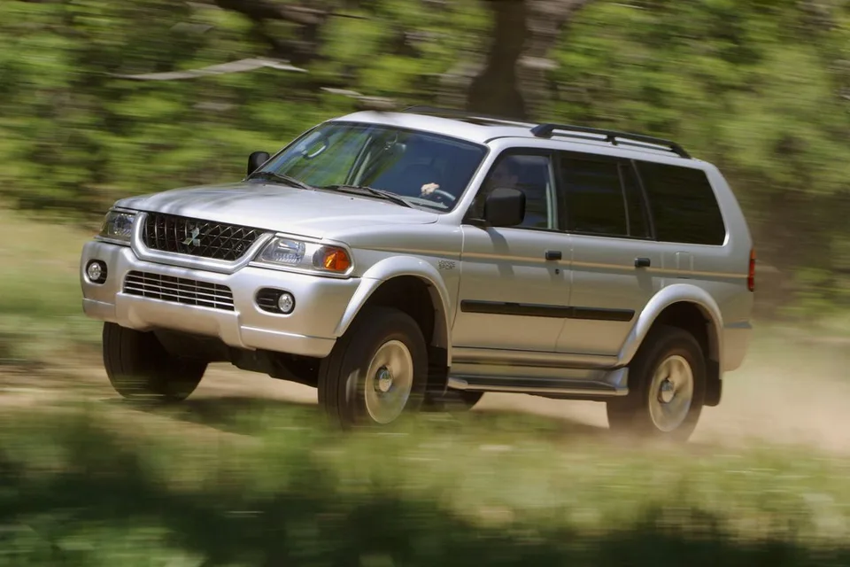 Montero Sport 1 generation