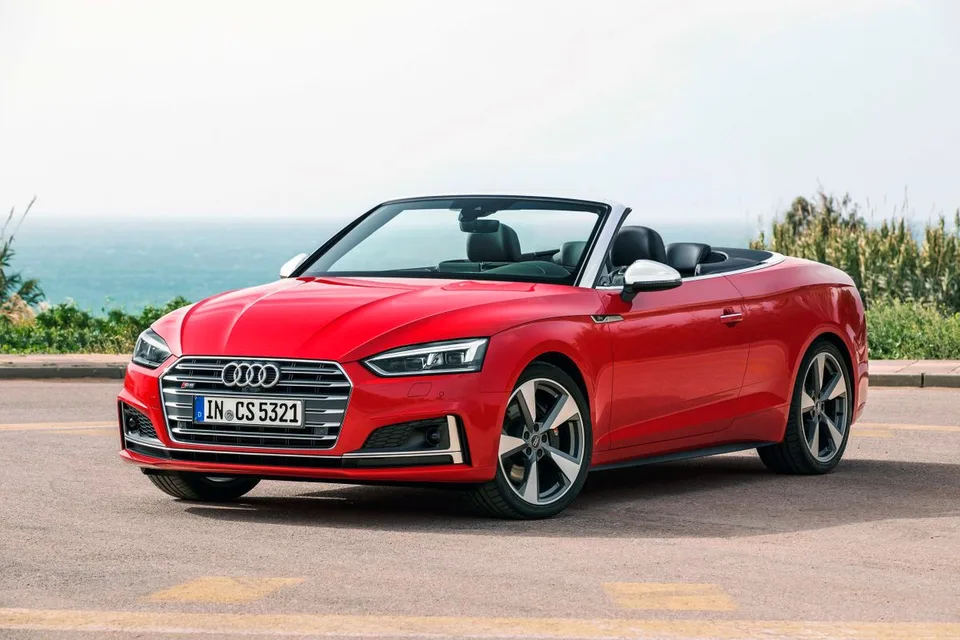 Audi S5, generation photo