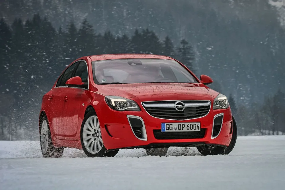 Insignia OPC 1 generation, restyling