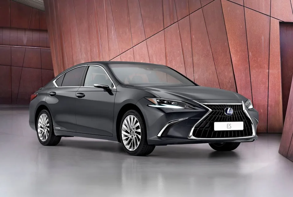 ES 7 generation, restyling 1
