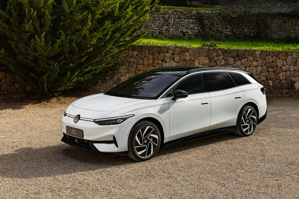Volkswagen ID.7, generation photo