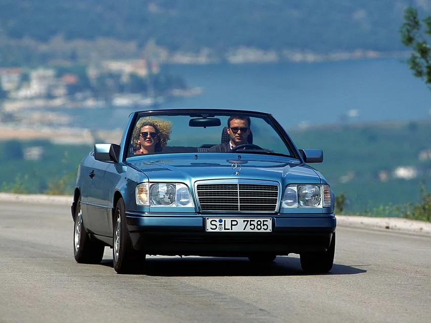 E-Class 1 generation, restyling