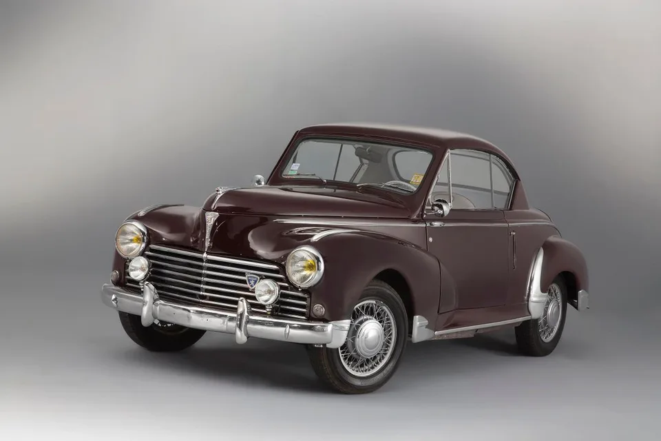 Peugeot 203, generation photo