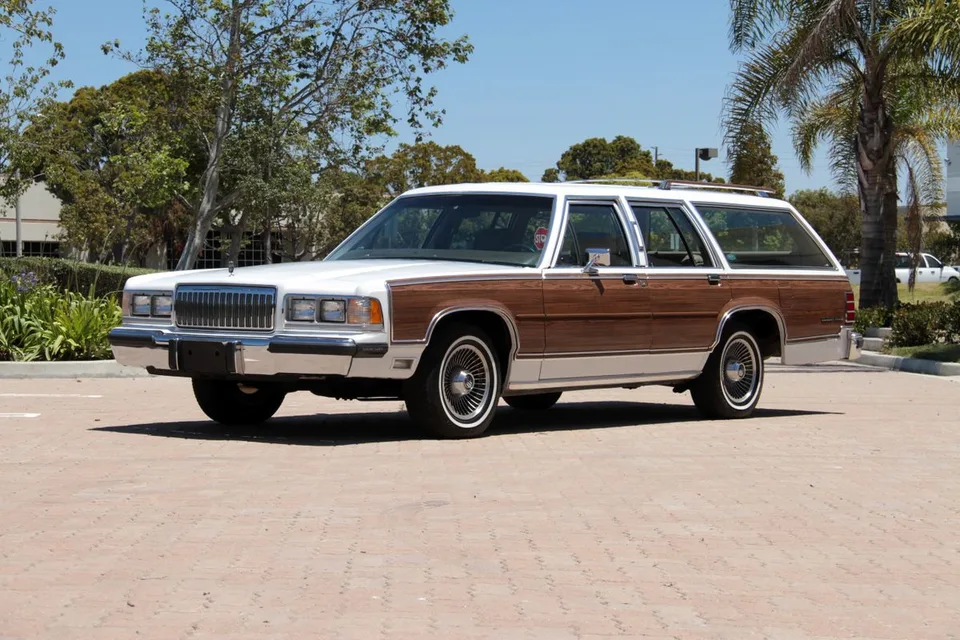 Grand Marquis 1 generation