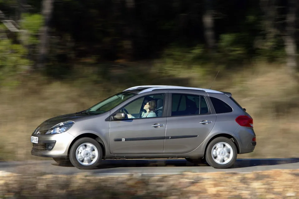 Renault Clio, generation photo