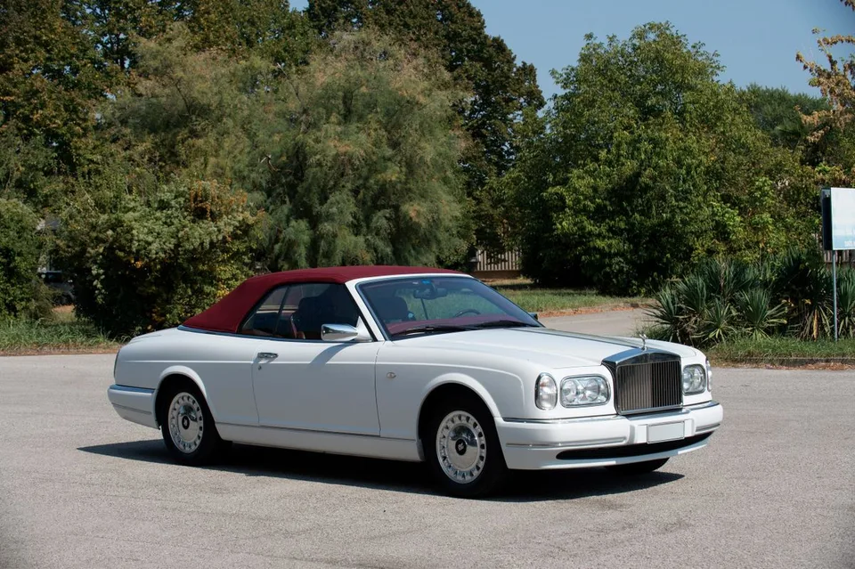 Rolls-Royce Corniche, generation photo