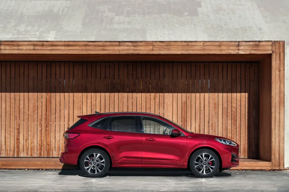 Ford Kuga, generation photo