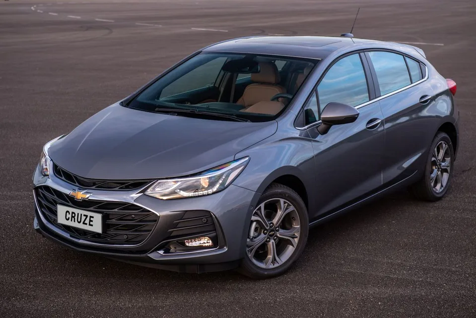 Cruze 2 generation, restyling