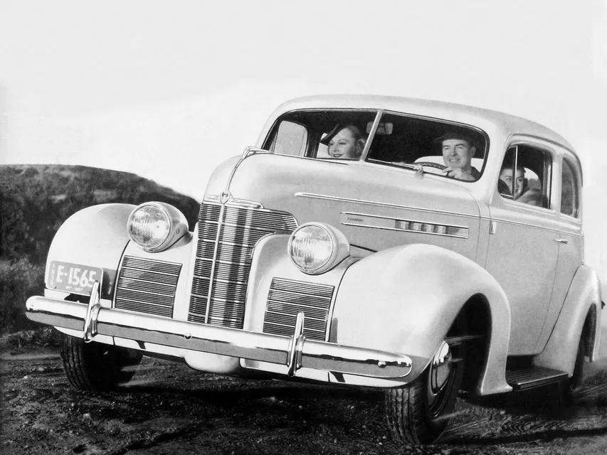 Oldsmobile Series 60, generation photo