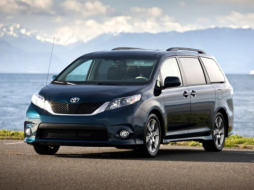 Toyota Sienna, generation photo