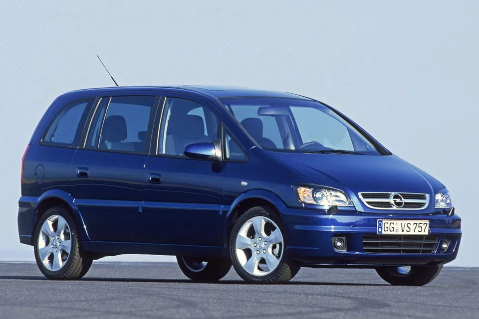 Opel Zafira, generation photo