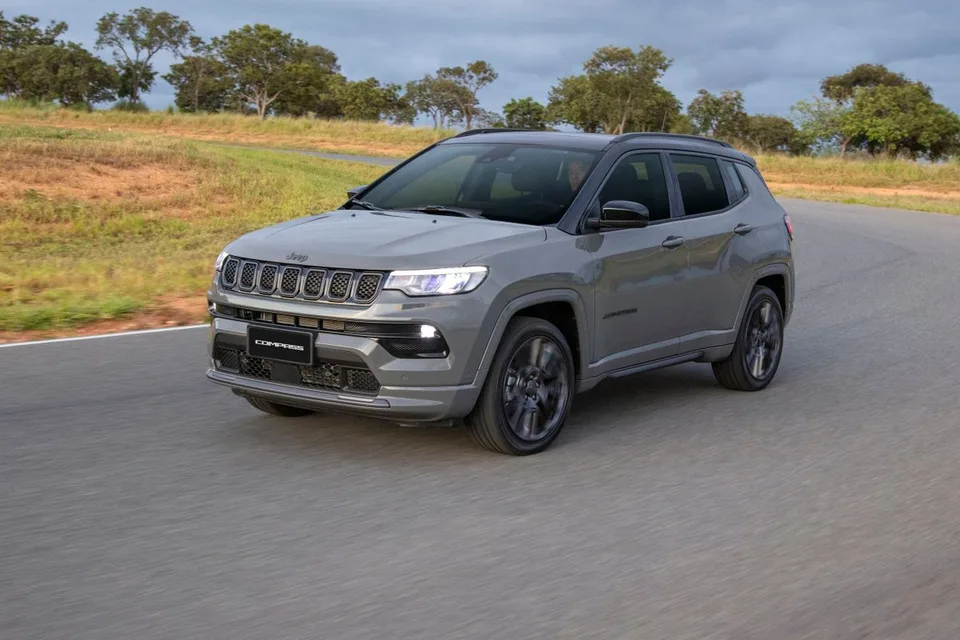 Compass 2 generation, restyling