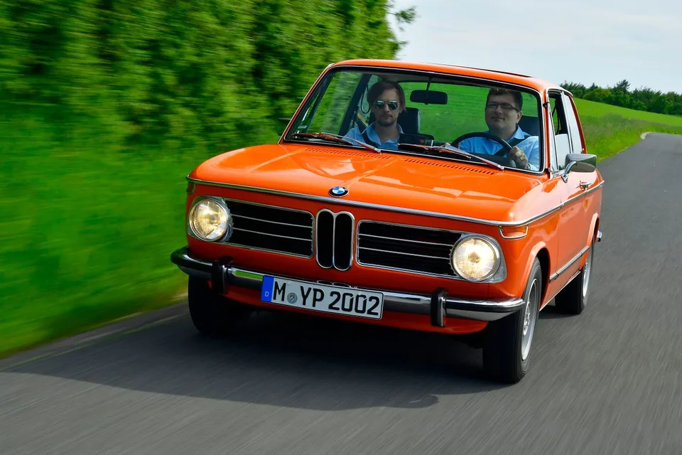 02 (E10) 1 generation