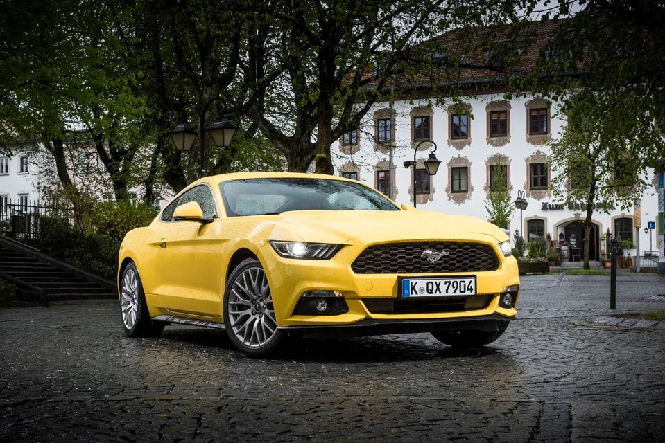 Mustang 6 generation