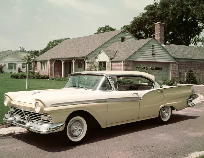 Ford Fairlane, generation photo