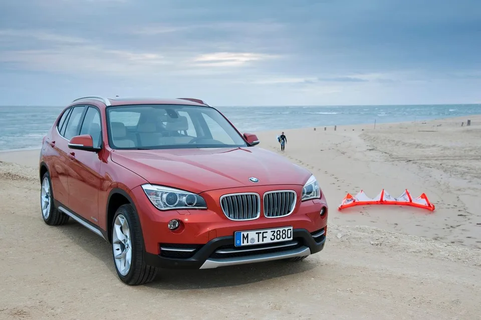X1 1 generation, restyling