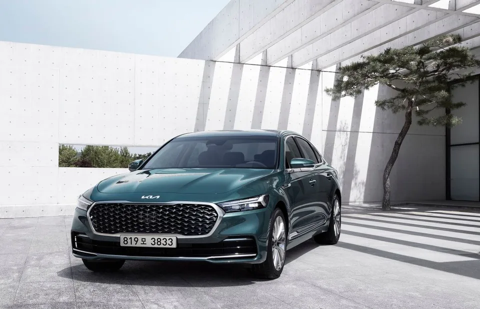 K900 2 generation, restyling 1