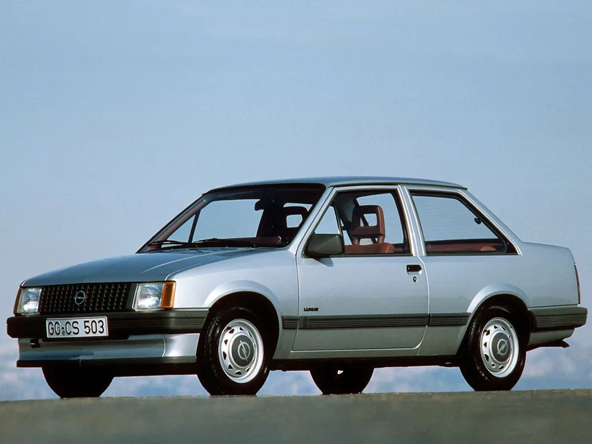 Corsa 1 generation