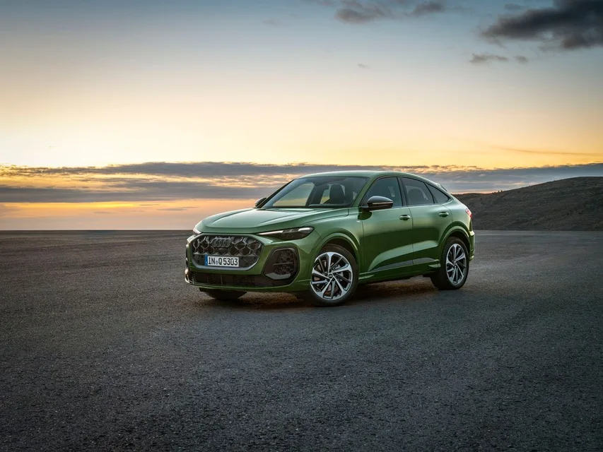 Audi Q5 Sportback, generation photo