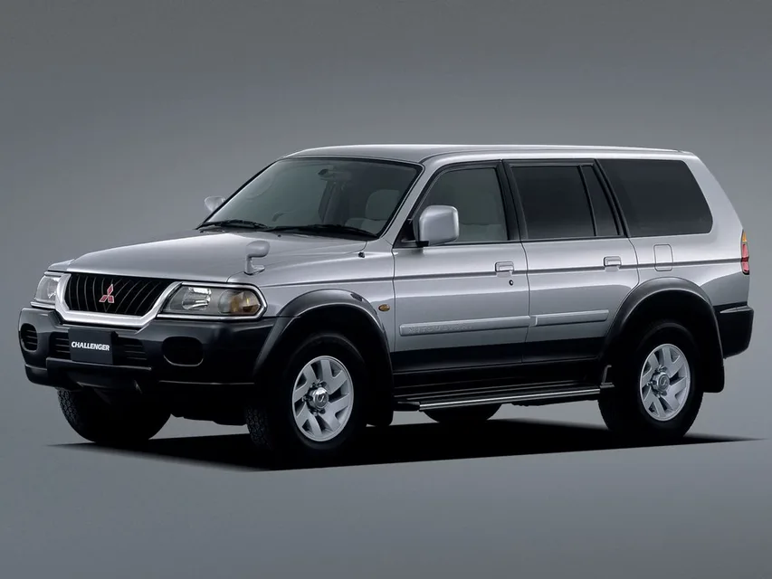 Mitsubishi Challenger, generation photo