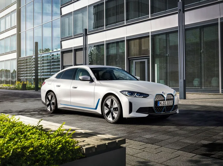 BMW i4, generation photo