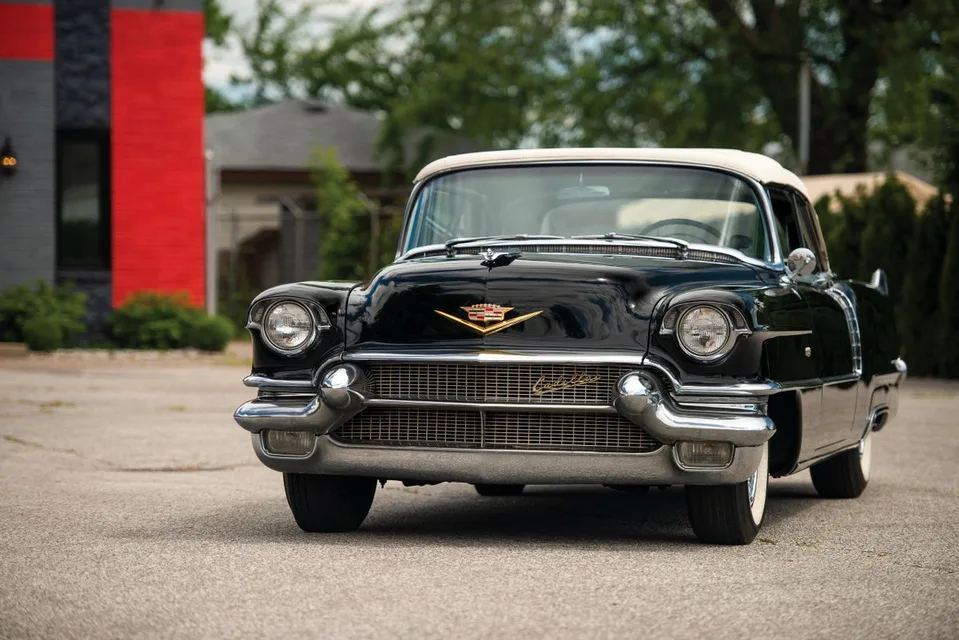 Cadillac Series 62, generation photo