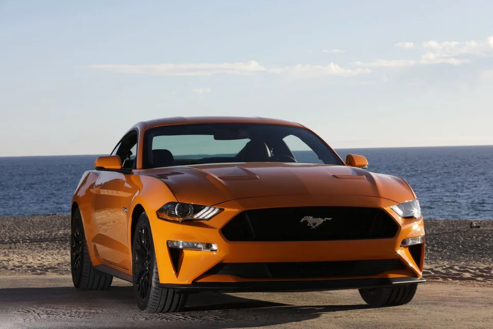 Ford Mustang, generation photo
